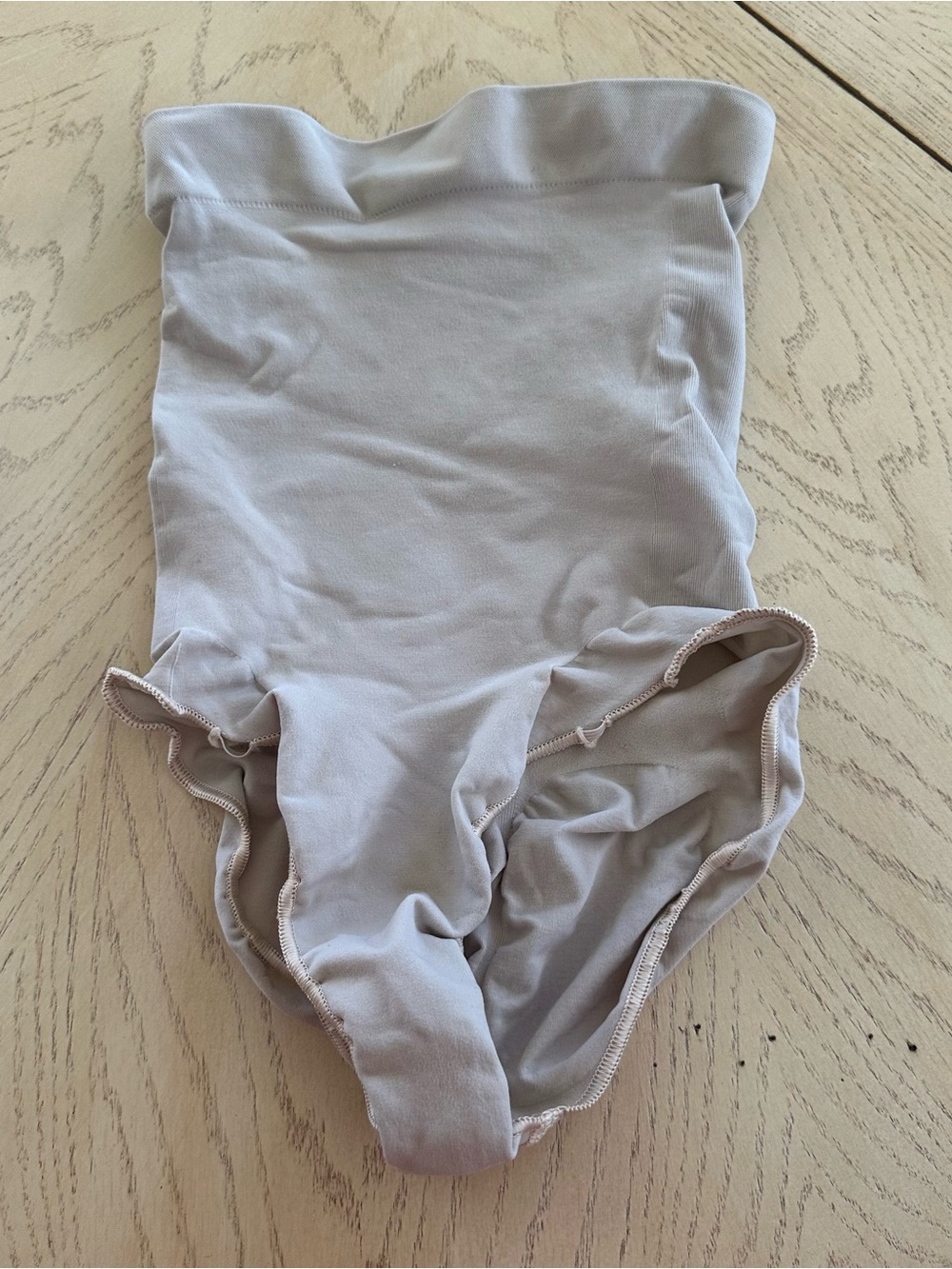 Women's SKIMS Maternity High Waisted Brief S/M - Picture 2 of 5